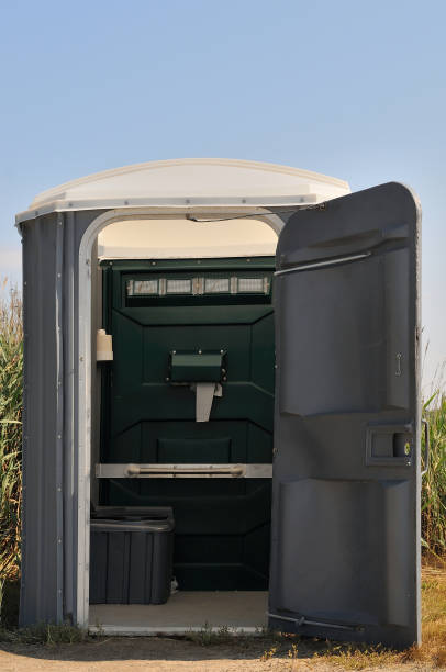 Best Portable toilet rental cost  in Rendon, TX